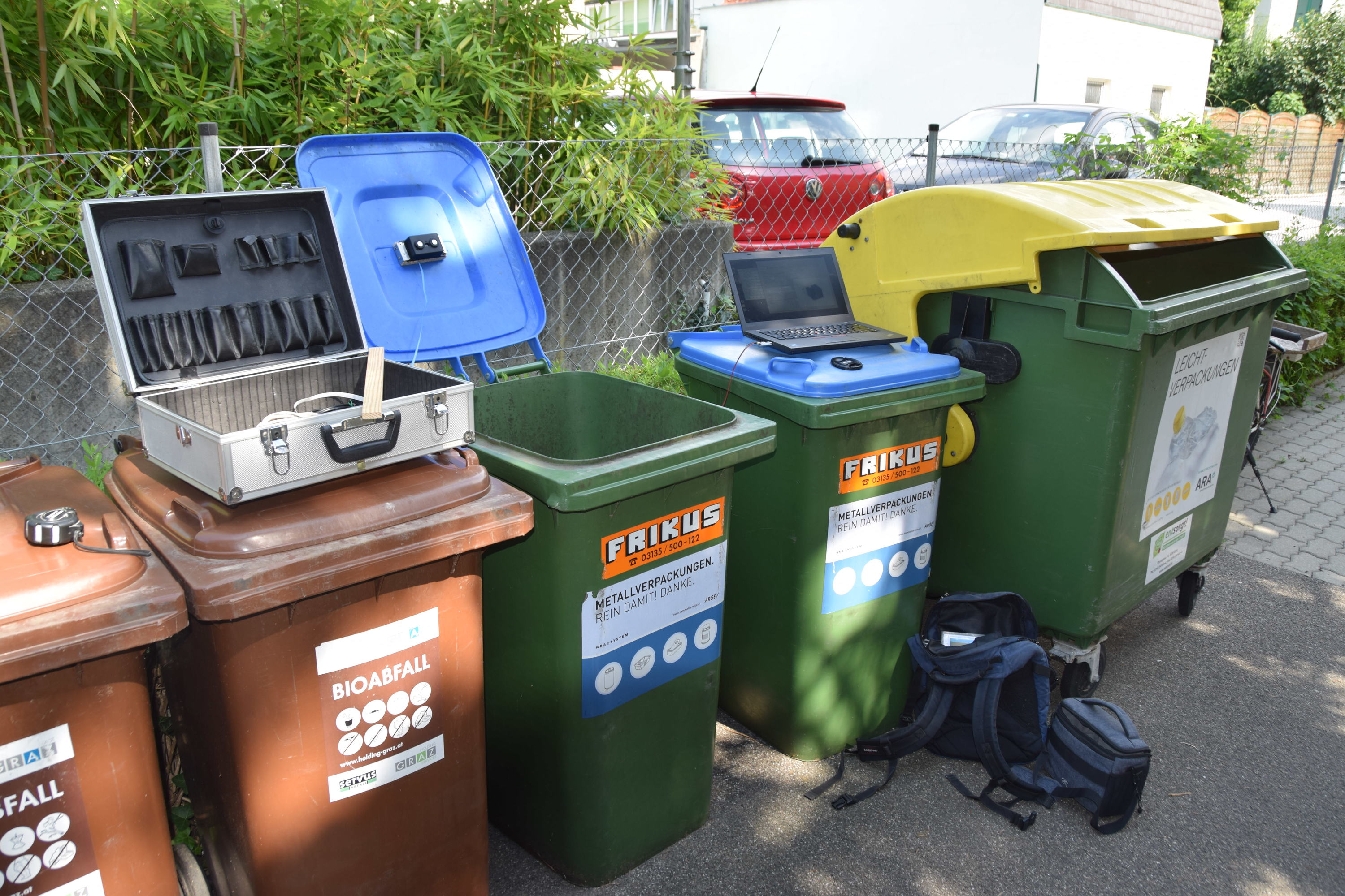 Measurements at real wastebins out in the street