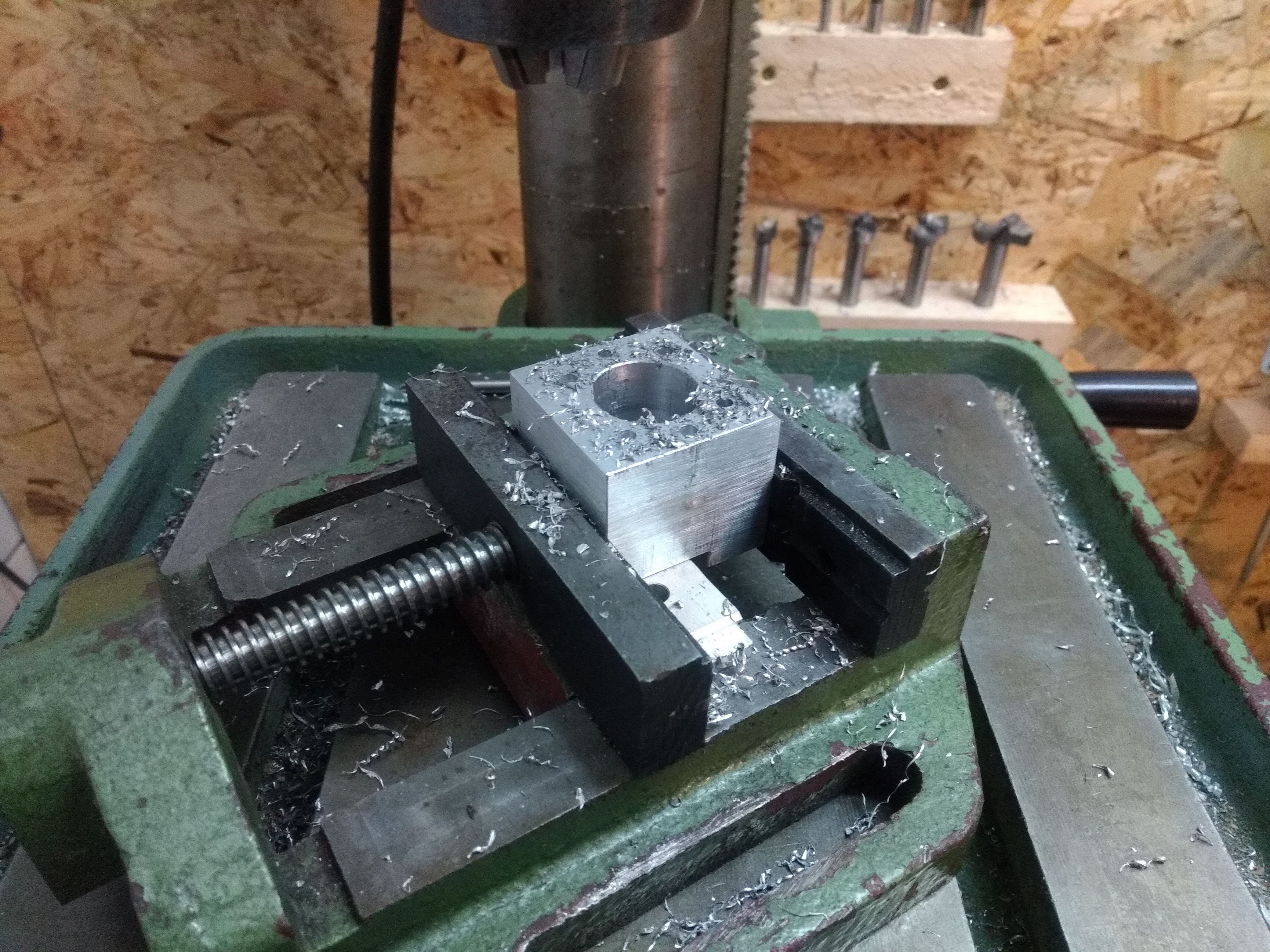 making a nut holder for the x-axis