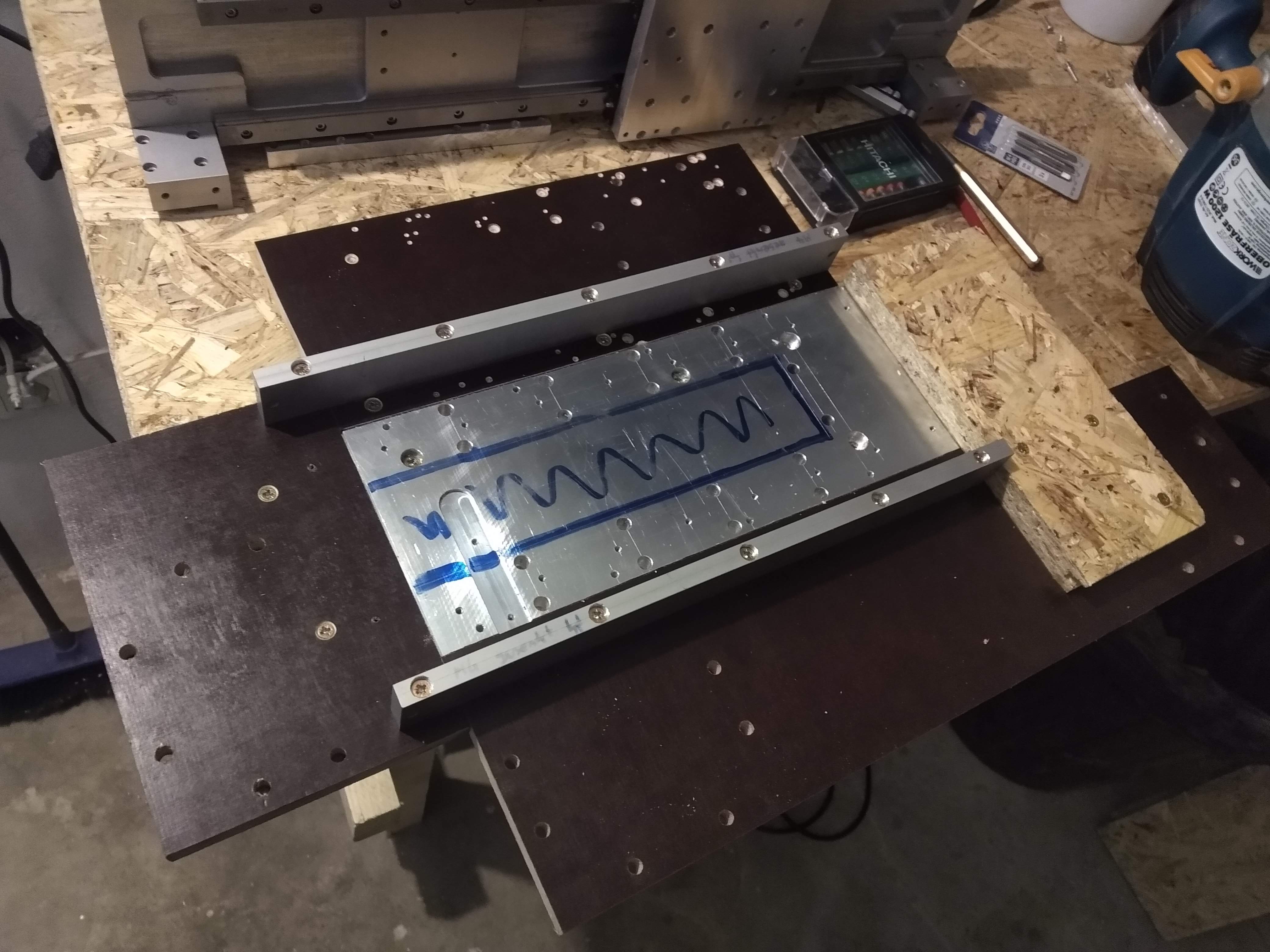 routing a 3mm undercut with a woodworking router